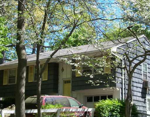 23 Woodledge Road Stamford, CT 06907 - Photo 1 of 1 Gallery Image 1