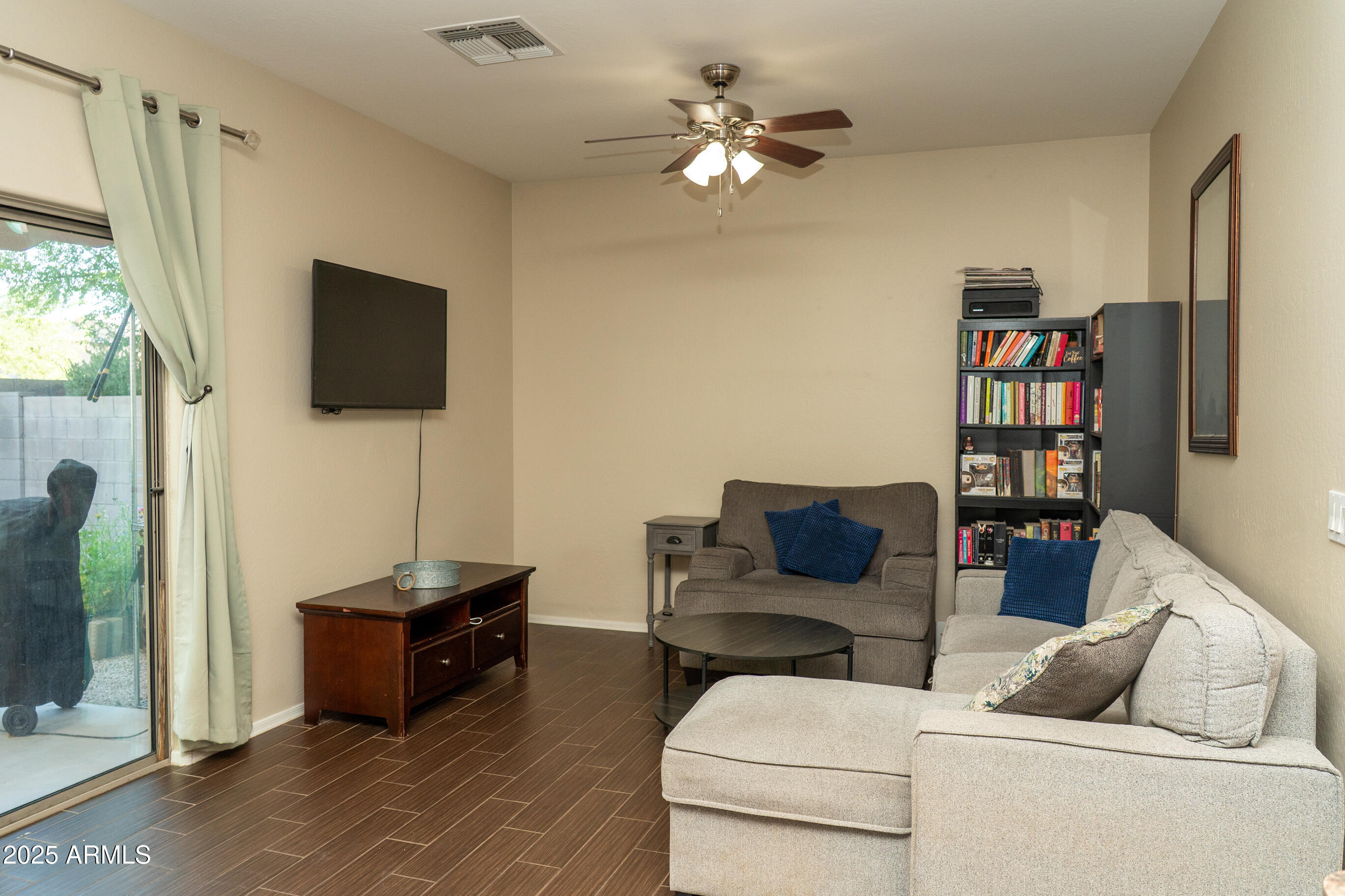 10225 West Camelback Road, Unit 45 Phoenix, AZ 85037 - Photo 2 of 29 Great room