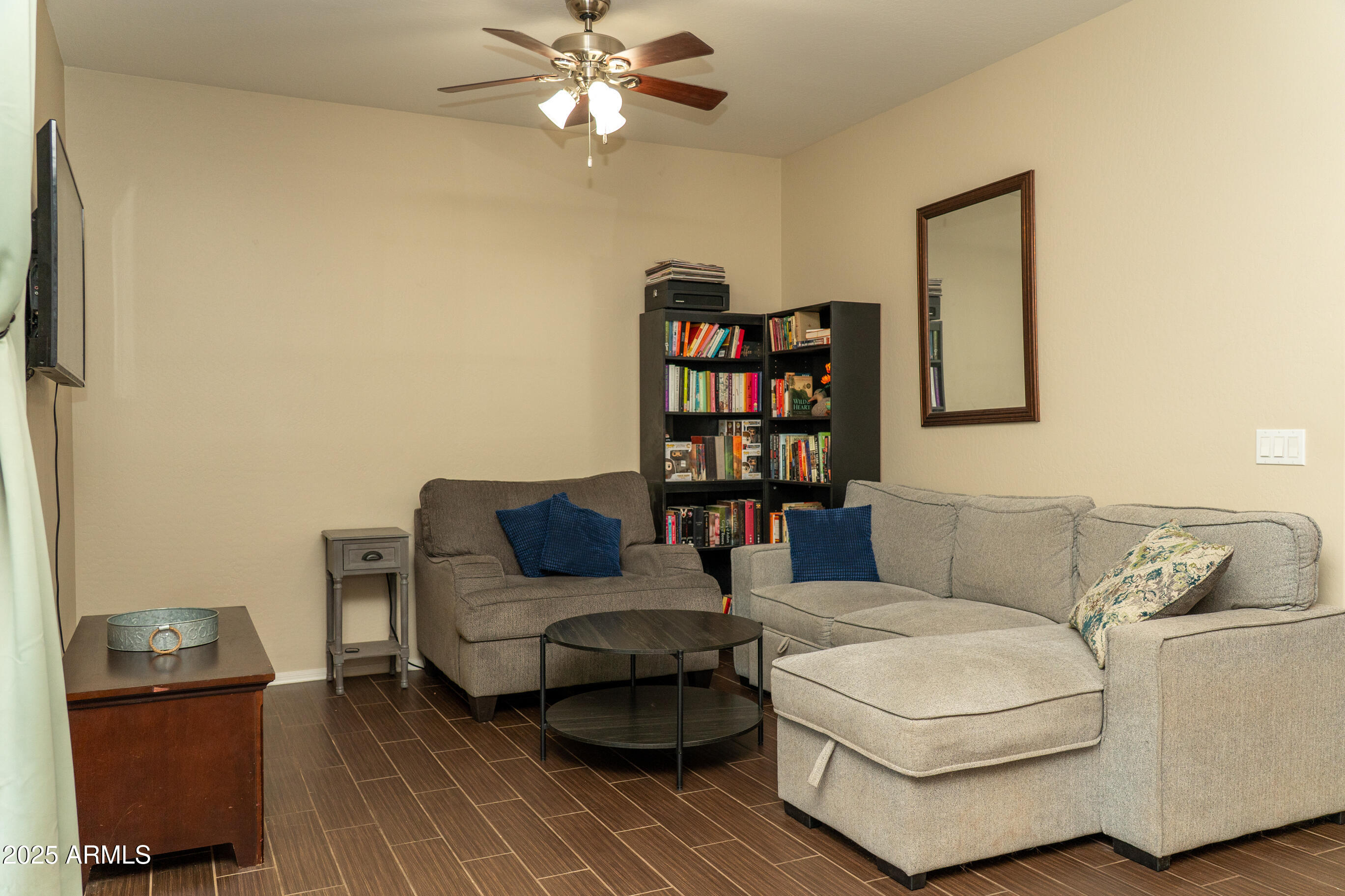 10225 West Camelback Road, Unit 45 Phoenix, AZ 85037 - Photo 3 of 29 Great room