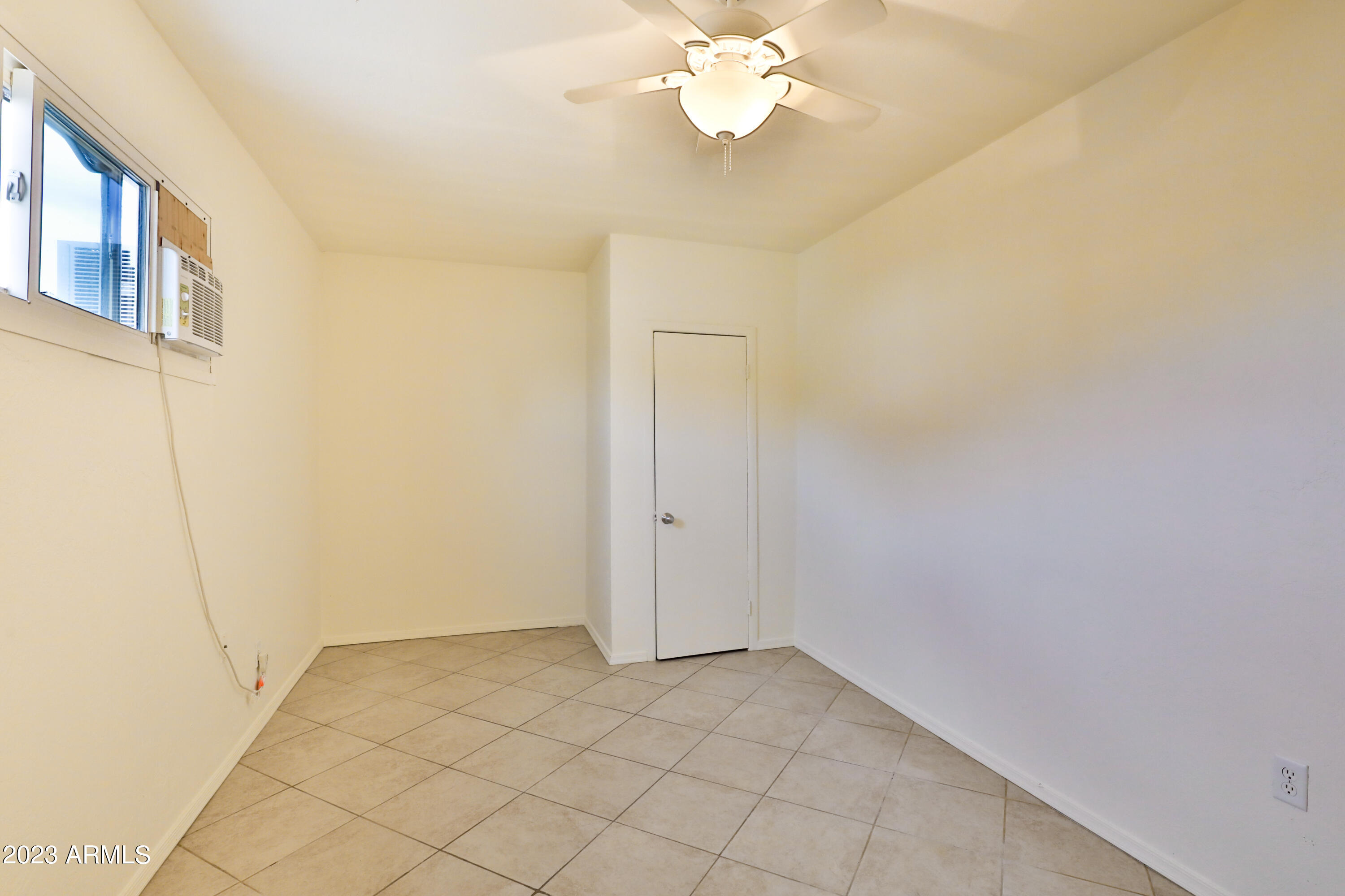 1736 West Utopia Road Phoenix, AZ 85027 - Photo 11 of 25 11-IMG_0084