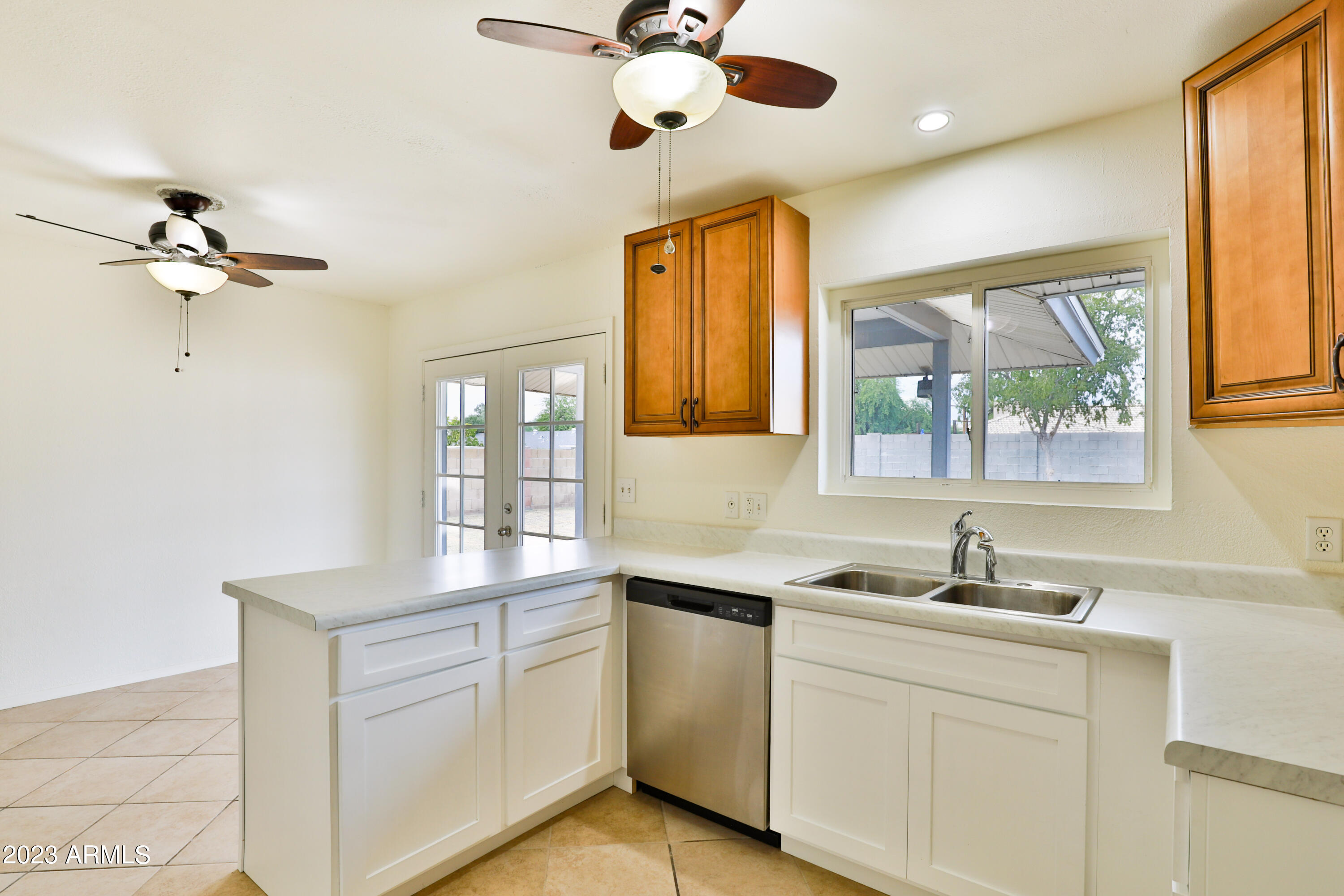 1736 West Utopia Road Phoenix, AZ 85027 - Photo 9 of 25 9-IMG_0082