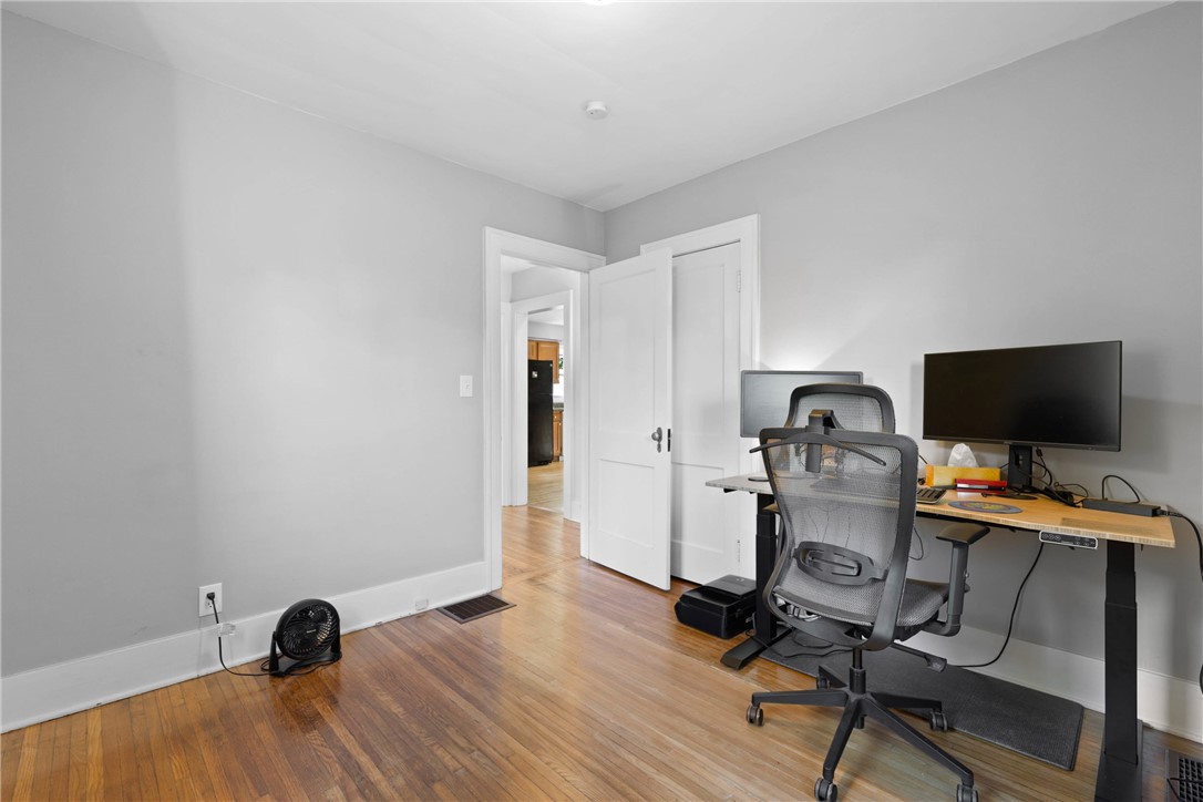 108 Kreag Road Perinton, NY 14450 - Photo 17 of 38