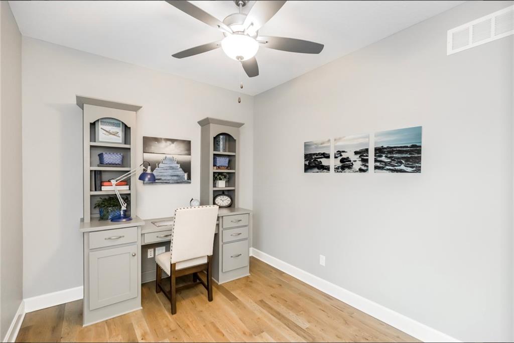 3137 Southwest Summit View Trail Lee's Summit, MO 64082 - Photo 15 of 31