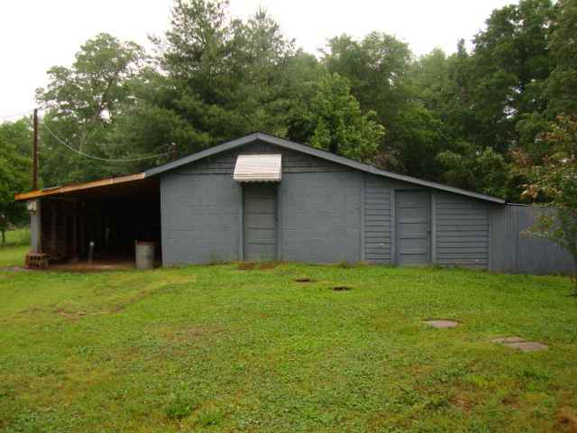1302 McKelvey Road Fountain Inn, SC 29644 - Photo 2 of 12