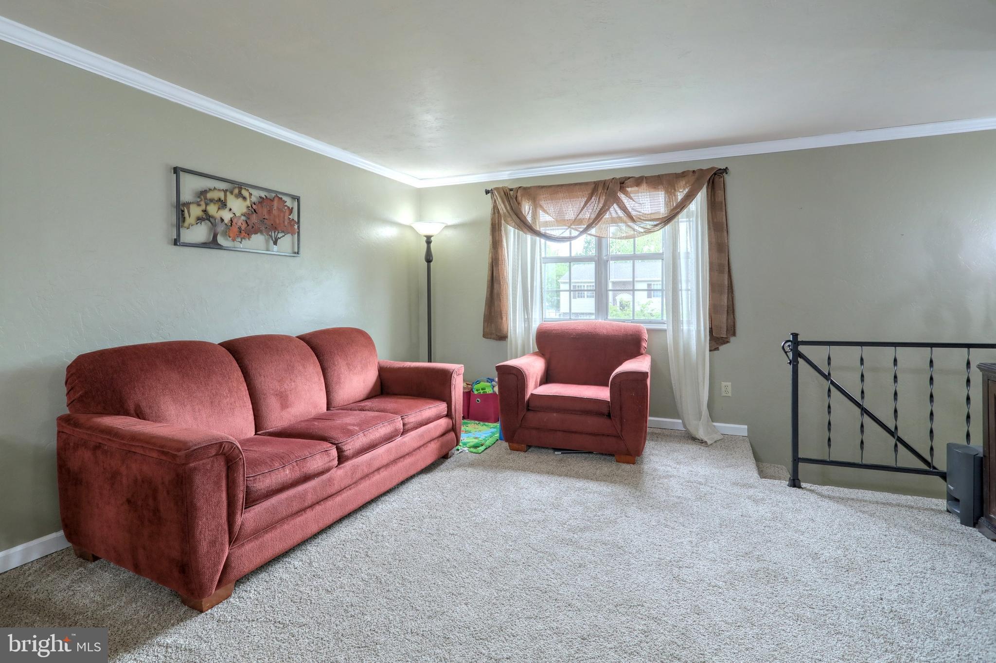 2245 Heather Road York, PA 17408 - Photo 9 of 27 Gallery Image 9