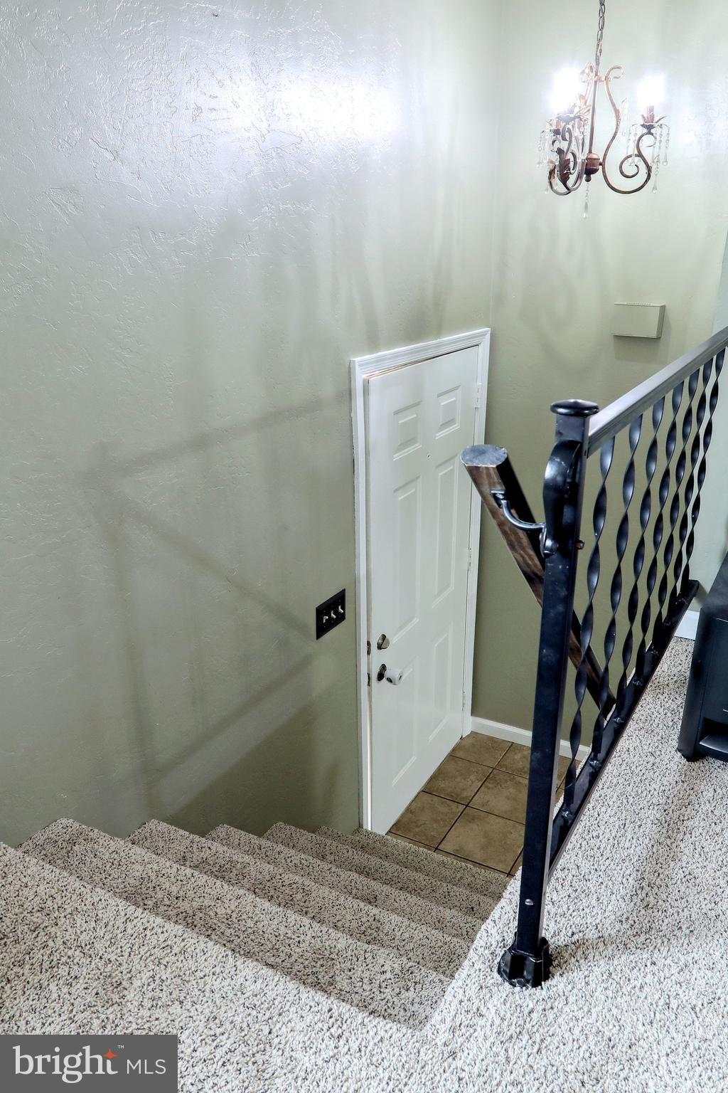 2245 Heather Road York, PA 17408 - Photo 10 of 27 Gallery Image 10
