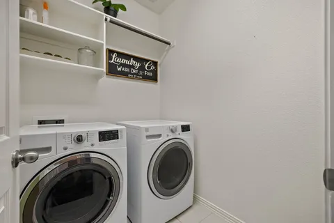 $448,000 | 112 Fattoria Cove, Liberty Hill, TX 78642