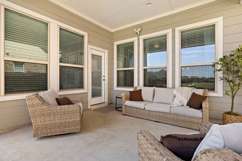 $448,000 | 112 Fattoria Cove, Liberty Hill, TX 78642