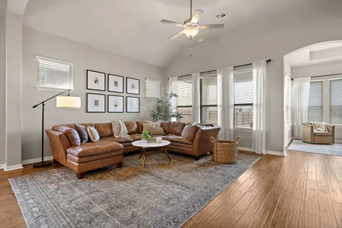 $448,000 | 112 Fattoria Cove, Liberty Hill, TX 78642