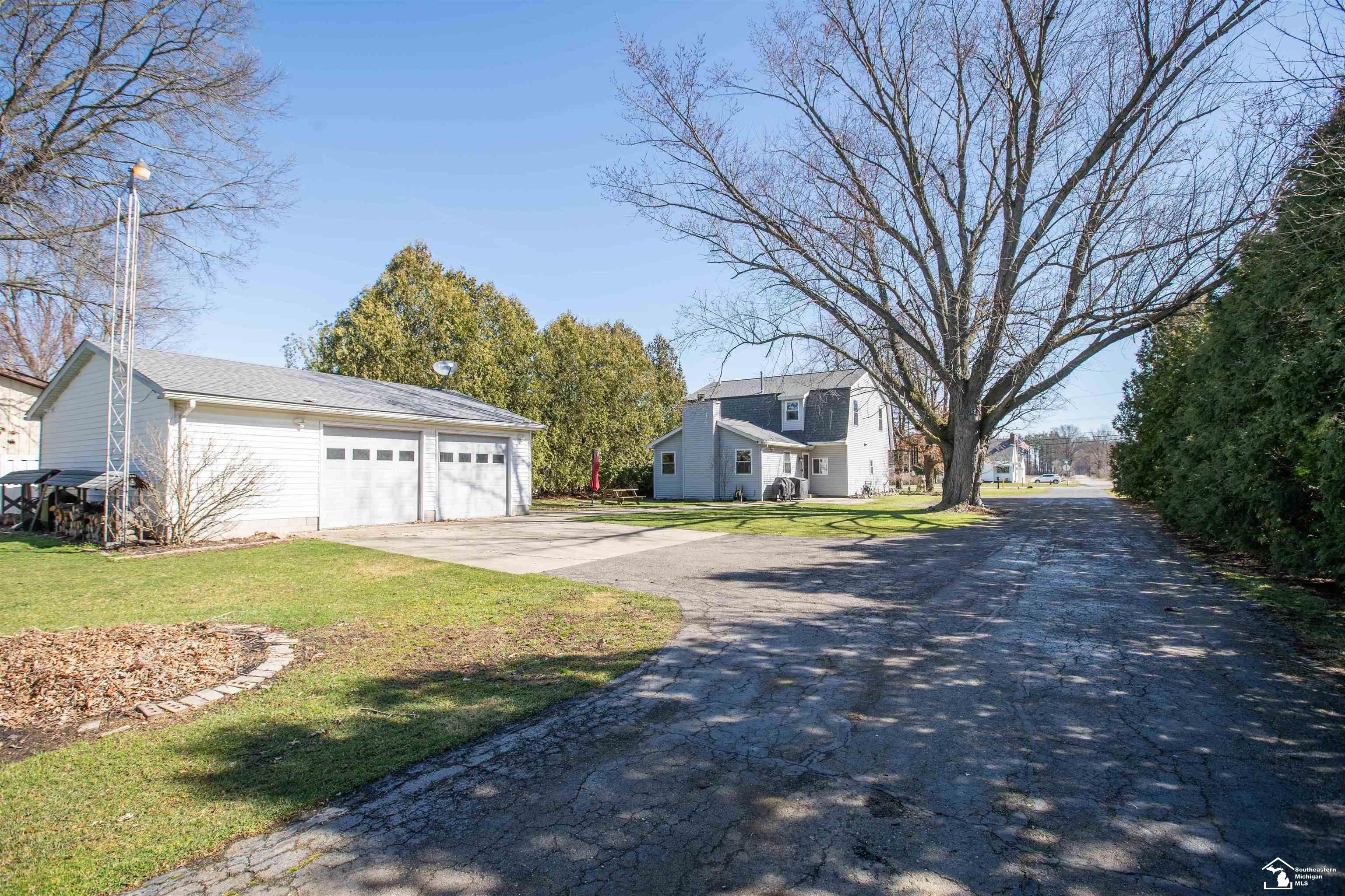 11585 Grafton Road Carleton, MI 48117 - Photo 66 of 79