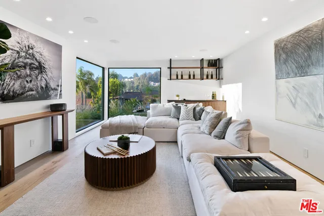 $3,995,000 | 11428 Dona Lola Drive, Studio City, CA 91604