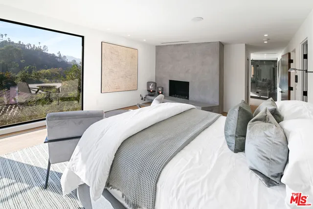 $3,995,000 | 11428 Dona Lola Drive, Studio City, CA 91604