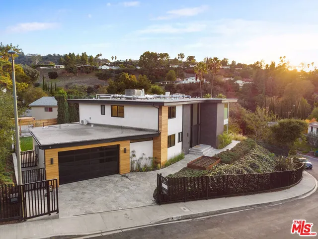 $3,995,000 | 11428 Dona Lola Drive, Studio City, CA 91604