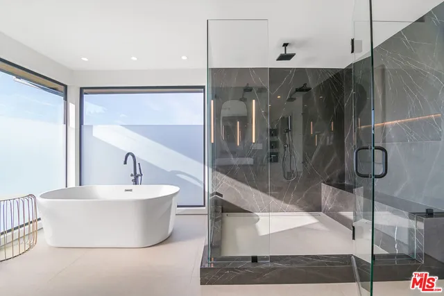 $3,995,000 | 11428 Dona Lola Drive, Studio City, CA 91604