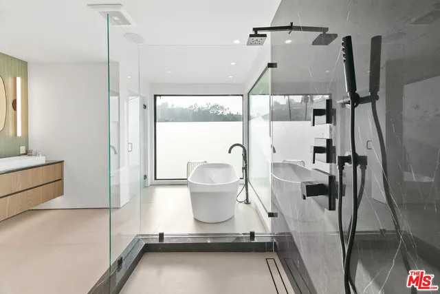 $3,995,000 | 11428 Dona Lola Drive, Studio City, CA 91604