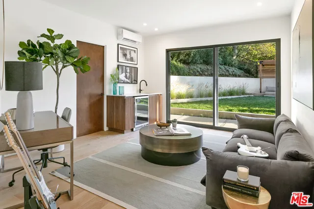 $3,995,000 | 11428 Dona Lola Drive, Studio City, CA 91604