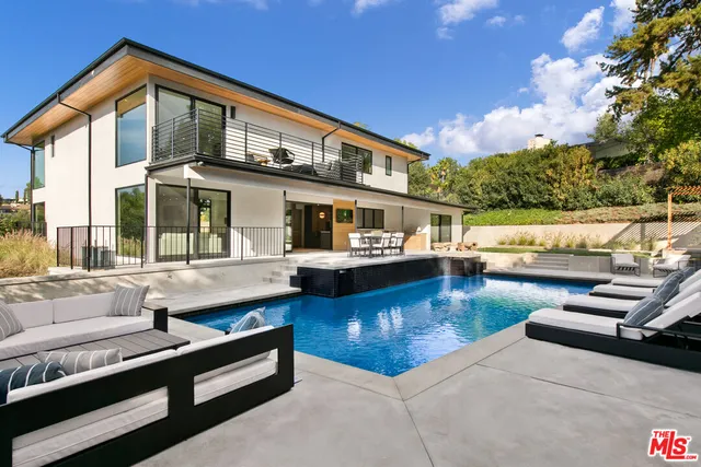 $3,995,000 | 11428 Dona Lola Drive, Studio City, CA 91604