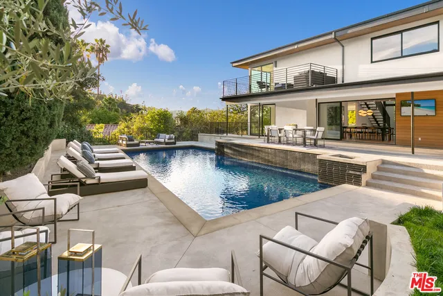$3,995,000 | 11428 Dona Lola Drive, Studio City, CA 91604