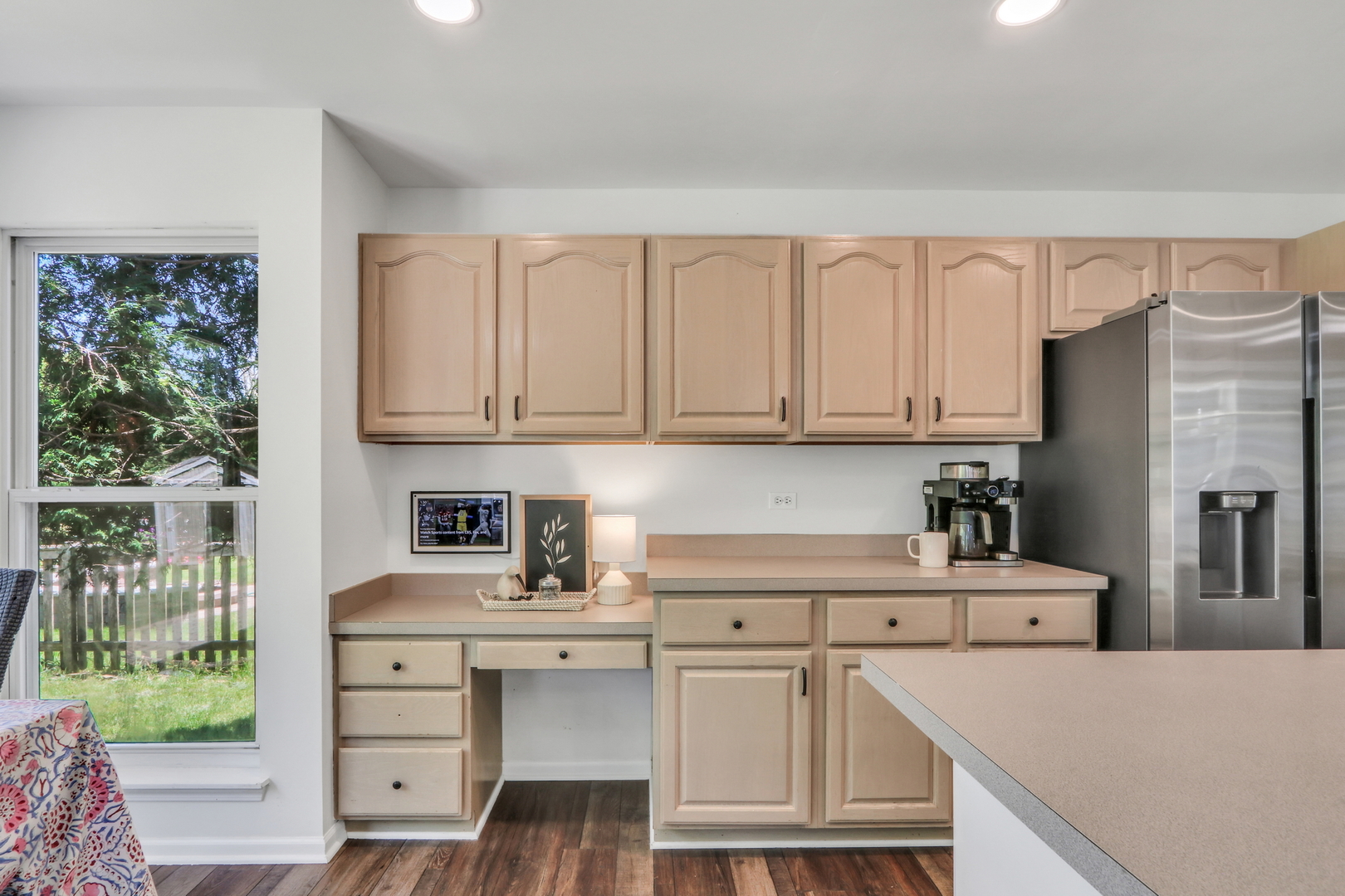 32 Highland Road Grayslake, IL 60030 - Photo 11 of 39 a kitchen with cabinets appliances and a counter space