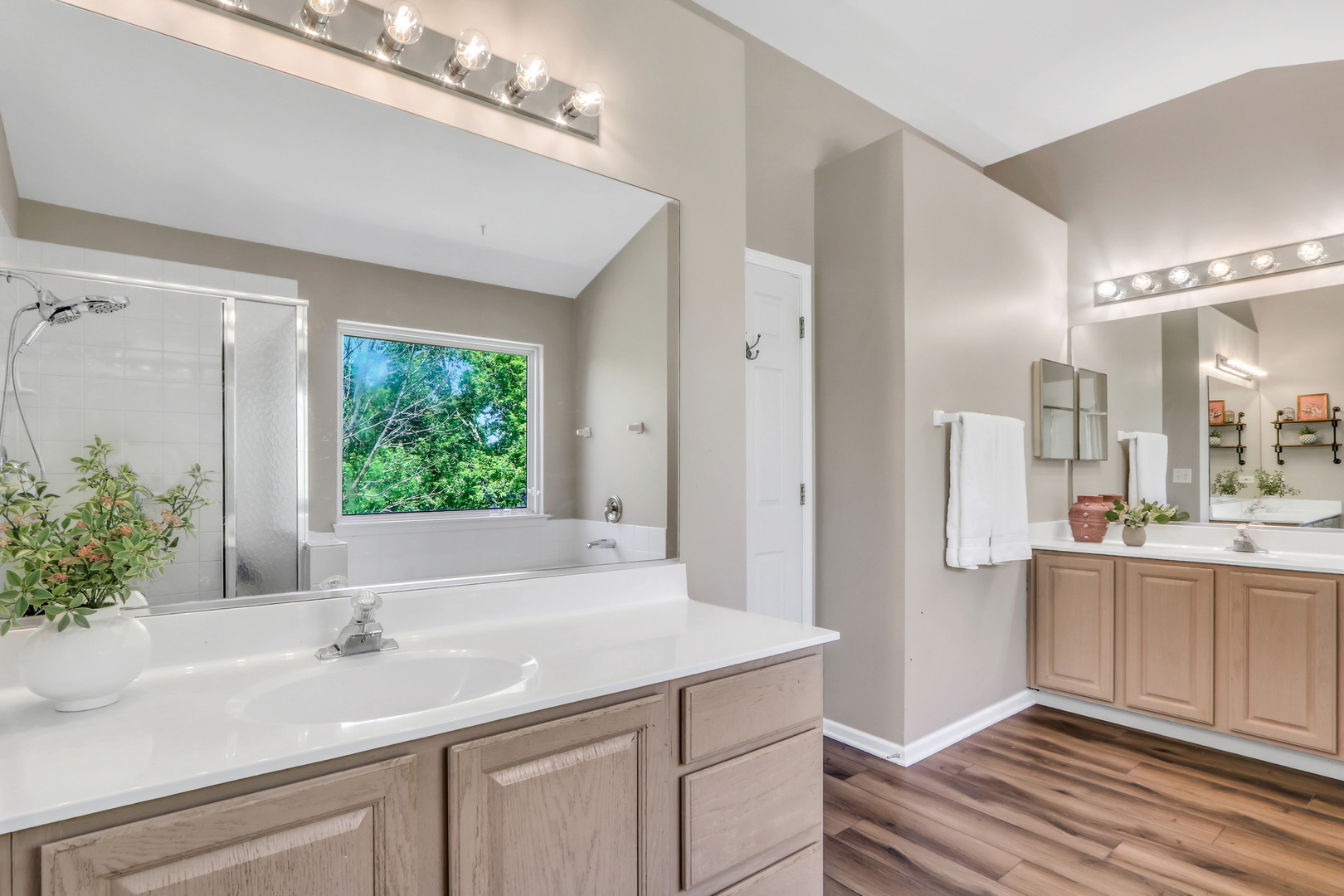 32 Highland Road Grayslake, IL 60030 - Photo 23 of 39 a kitchen with a sink and refrigerator