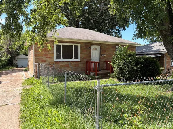 $1,400 | 5721 Acme Avenue, Jennings, MO 63136
