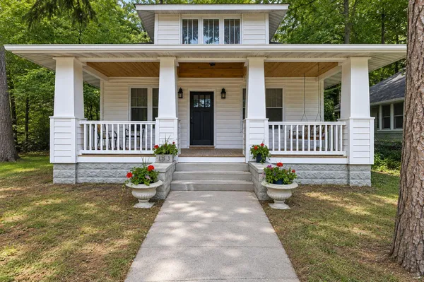 $550,000 | 103 South Taylor Street, New Buffalo, MI 49117