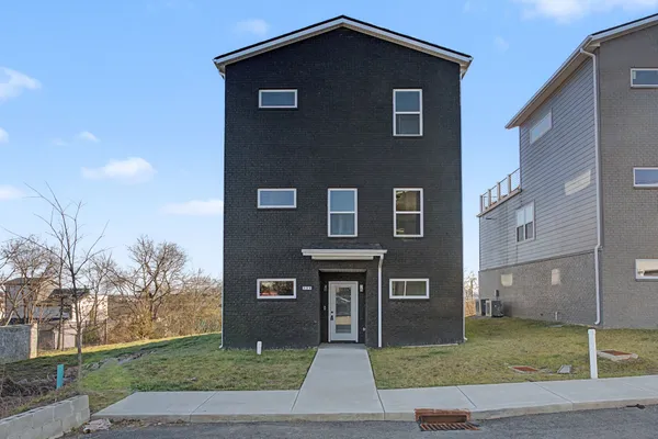 $2,999 | 1241 North Avondale Circle, Unit 121, Nashville, TN 37207