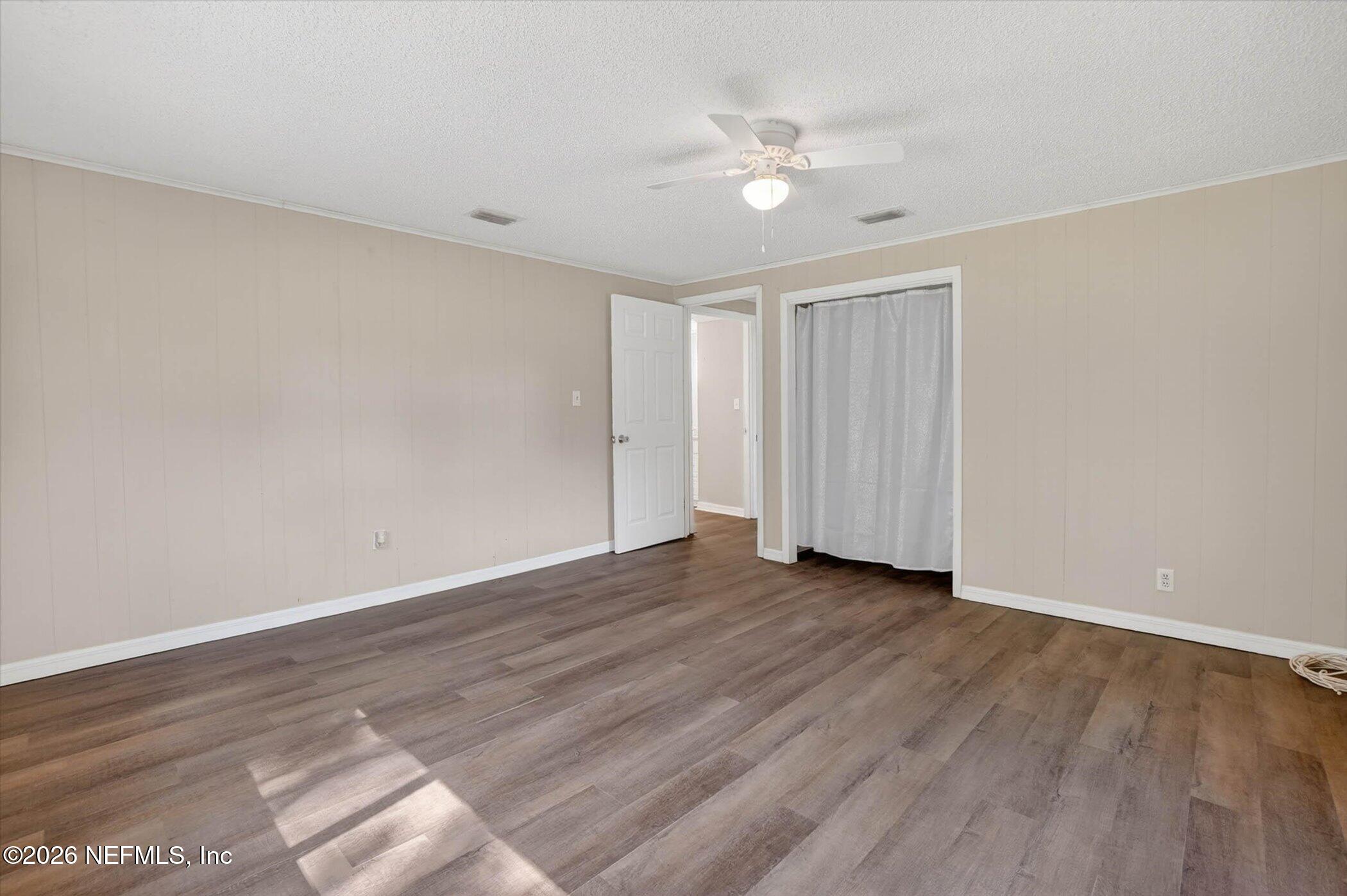160 Southwest 9th Avenue Lake Butler, FL 32054 - Photo 29 of 42 27-160-SW-9th-Ave-WindowStill-Photograph