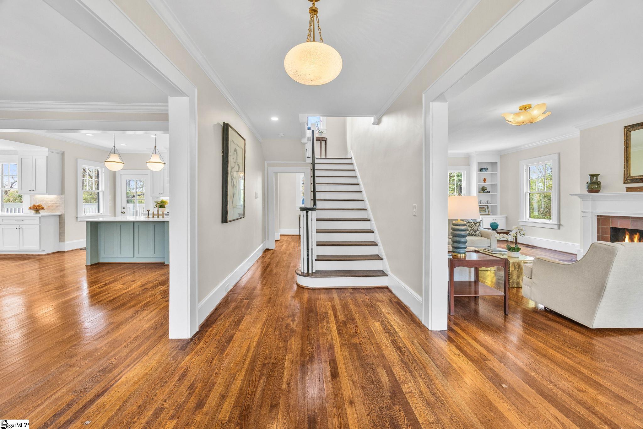 100 Overbrook Circle Greenville, SC 29607 - Photo 4 of 49