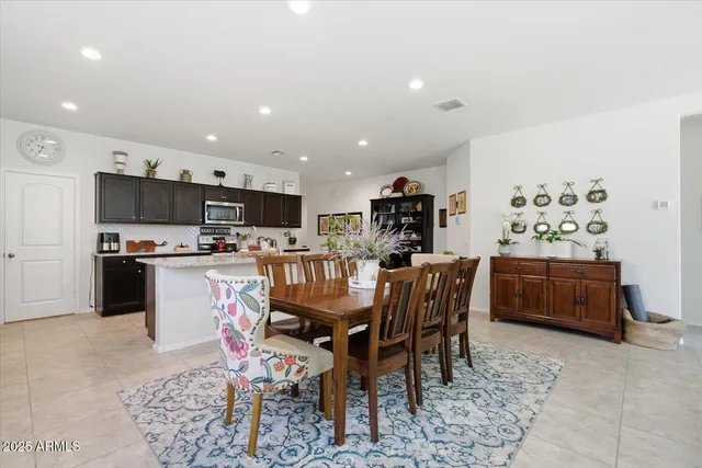 $319,900 | 36425 Pampoloma Avenue, Maricopa, AZ 85138