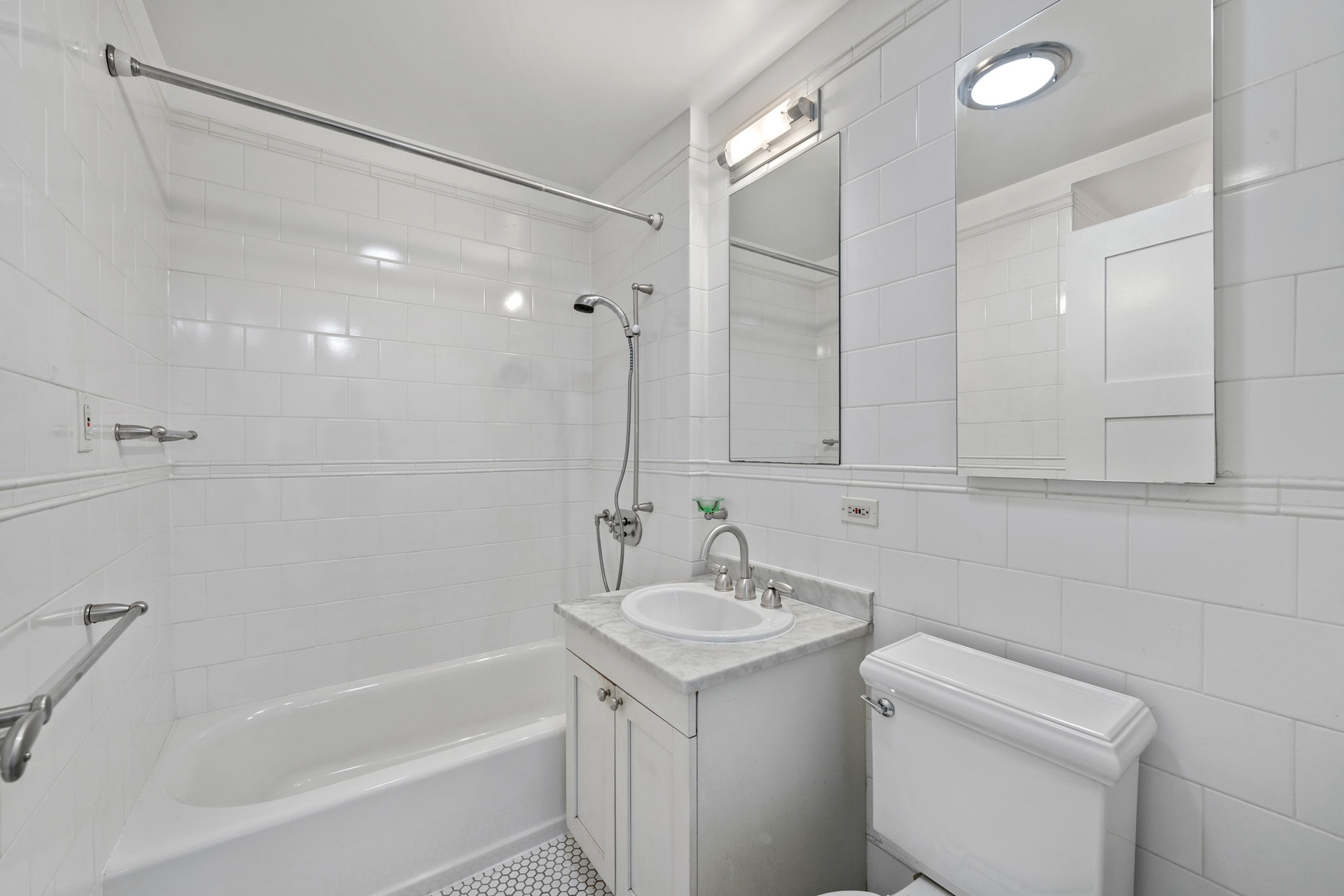 425 5th Avenue, Unit 23D Manhattan, NY 10016 - Photo 9 of 19 Gallery Image 9