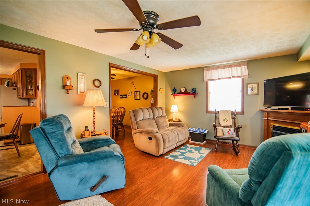 808 28th Street Vienna, WV 26105 - Photo 24 of 47