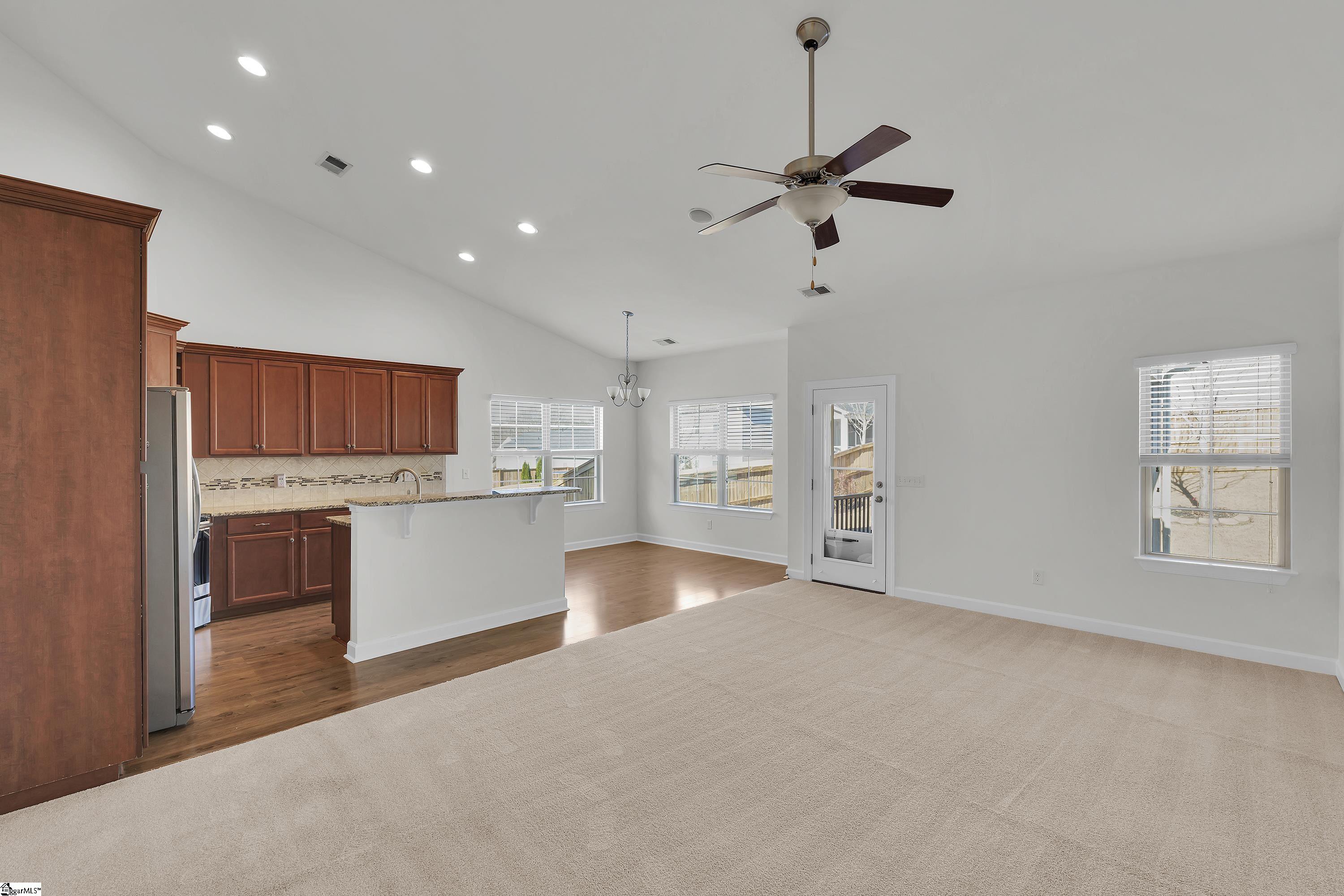 7 Burge Court Simpsonville, SC 29681 - Photo 13 of 27