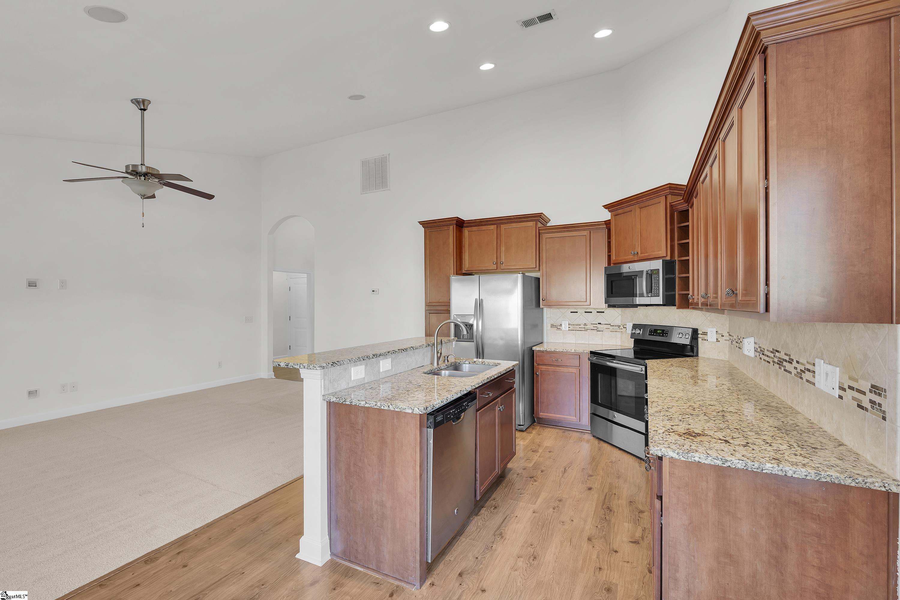 7 Burge Court Simpsonville, SC 29681 - Photo 15 of 27
