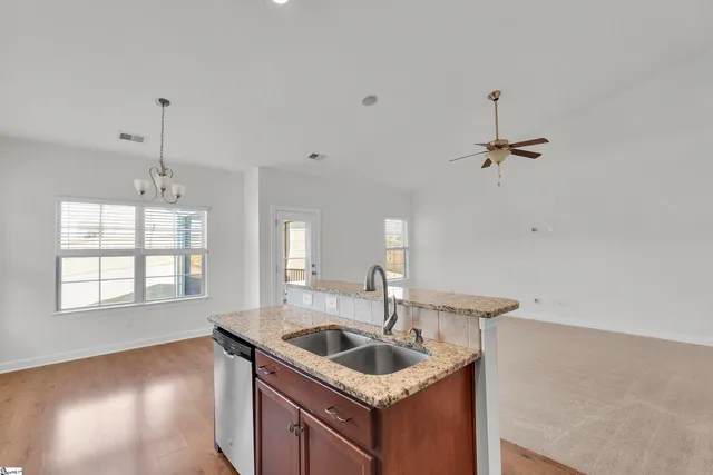 $302,600 | 7 Burge Court, Simpsonville, SC 29681