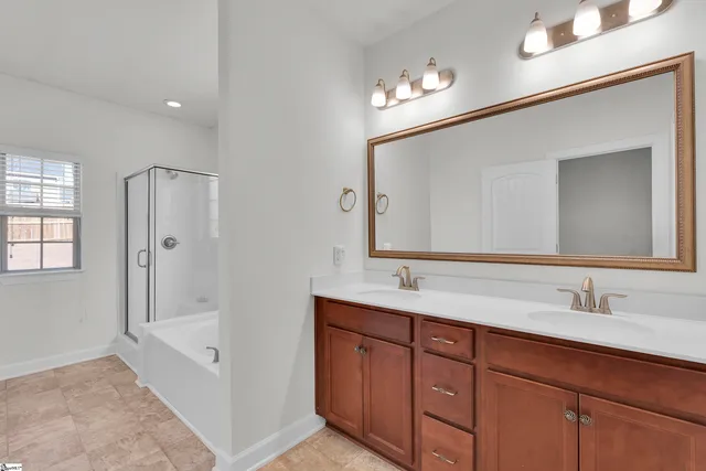 $302,600 | 7 Burge Court, Simpsonville, SC 29681