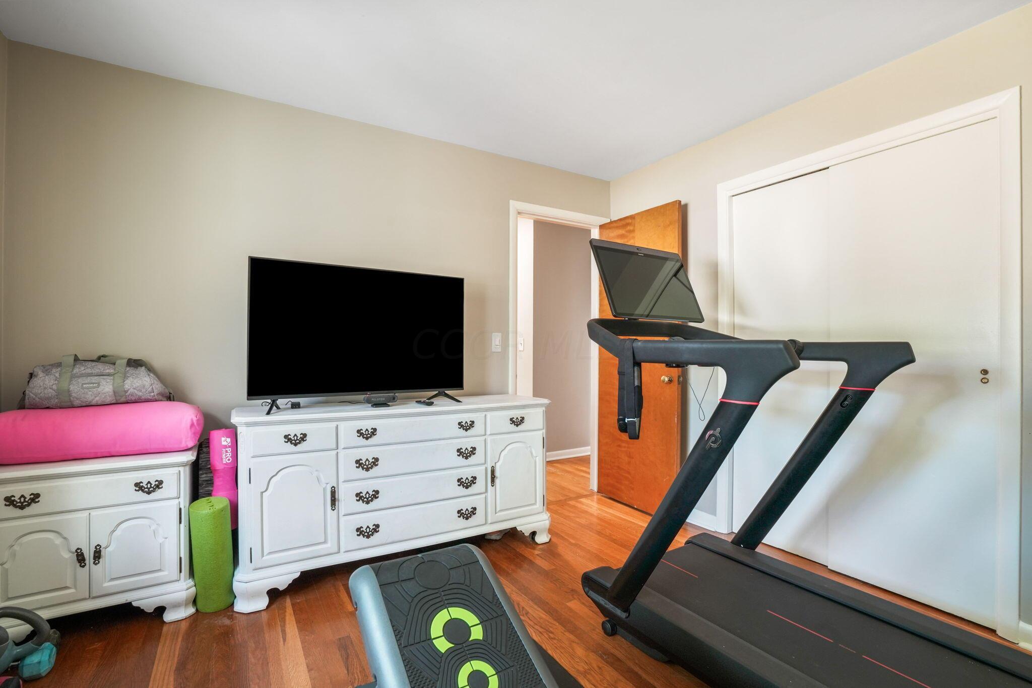 2086 Milden Road Columbus, OH 43221 - Photo 20 of 33 bed2