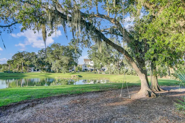 $779,500 | 1543 Prince Edward Street, Mount Pleasant, SC 29466