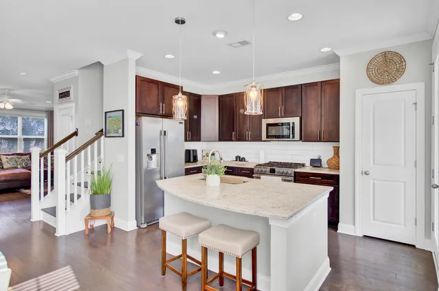 $779,500 | 1543 Prince Edward Street, Mount Pleasant, SC 29466