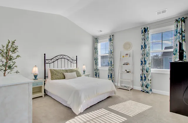 $779,500 | 1543 Prince Edward Street, Mount Pleasant, SC 29466