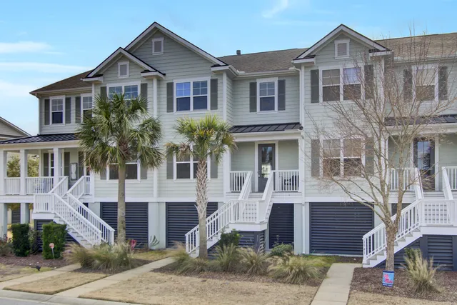 $779,500 | 1543 Prince Edward Street, Mount Pleasant, SC 29466