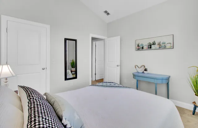 $779,500 | 1543 Prince Edward Street, Mount Pleasant, SC 29466