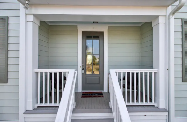 $779,500 | 1543 Prince Edward Street, Mount Pleasant, SC 29466