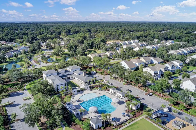 $779,500 | 1543 Prince Edward Street, Mount Pleasant, SC 29466