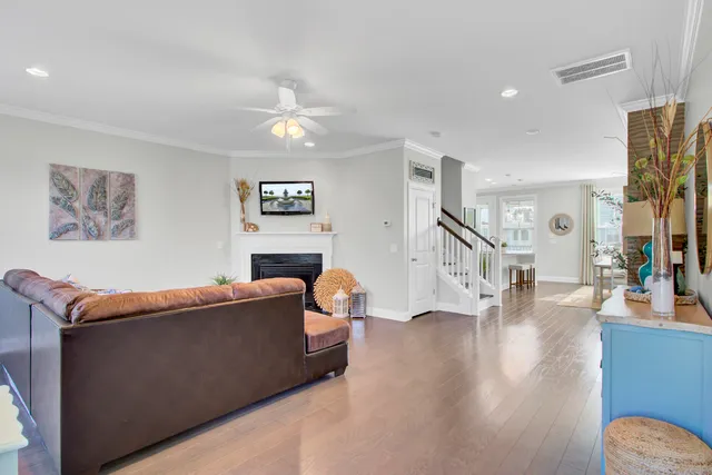 $779,500 | 1543 Prince Edward Street, Mount Pleasant, SC 29466