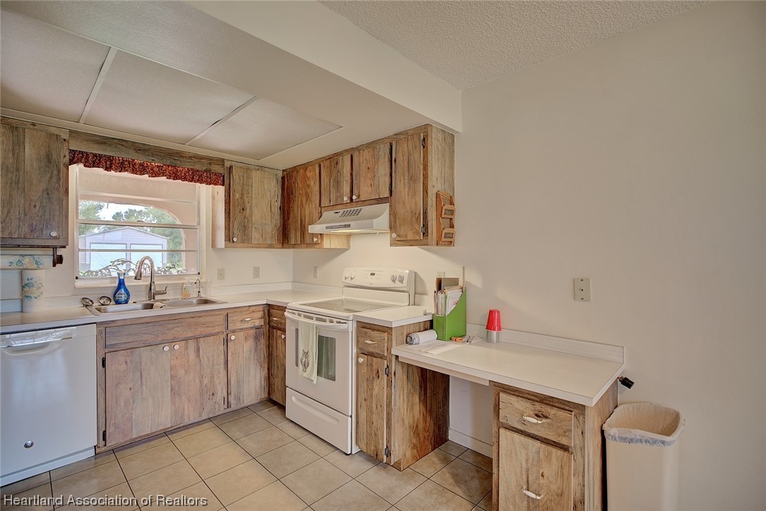 120 Tortoise Road Sebring, FL 33876 - Photo 14 of 37 Gallery Image 14