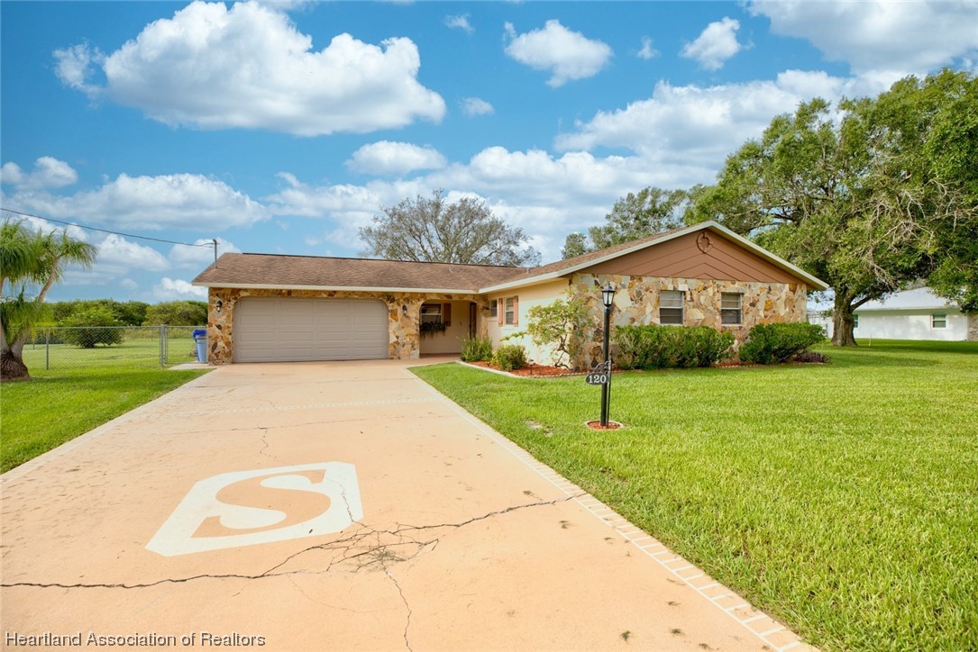 120 Tortoise Road Sebring, FL 33876 - Photo 3 of 37 Gallery Image 3
