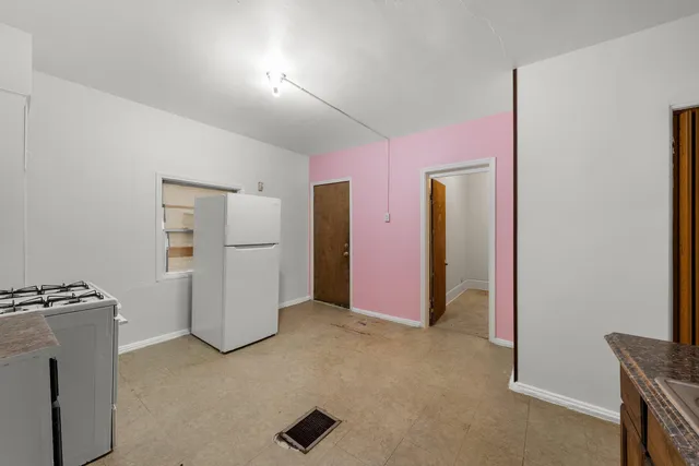 $95,000 | 2833 North 18th Street, Unit 2835, Milwaukee, WI 53206