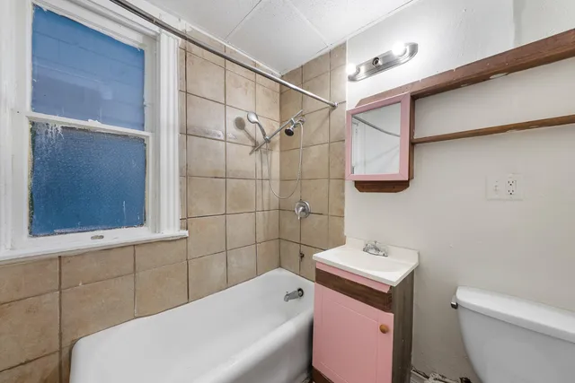 $95,000 | 2833 North 18th Street, Unit 2835, Milwaukee, WI 53206