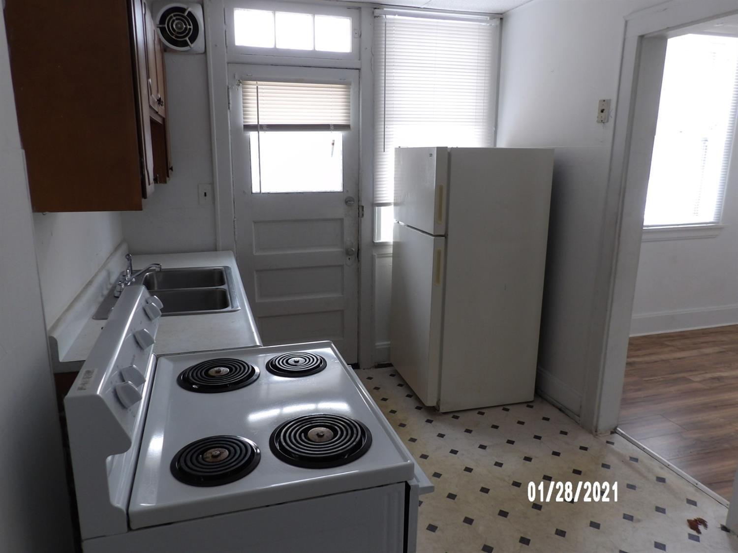 1276 Rutledge Avenue Cincinnati, OH 45205 - Photo 5 of 13